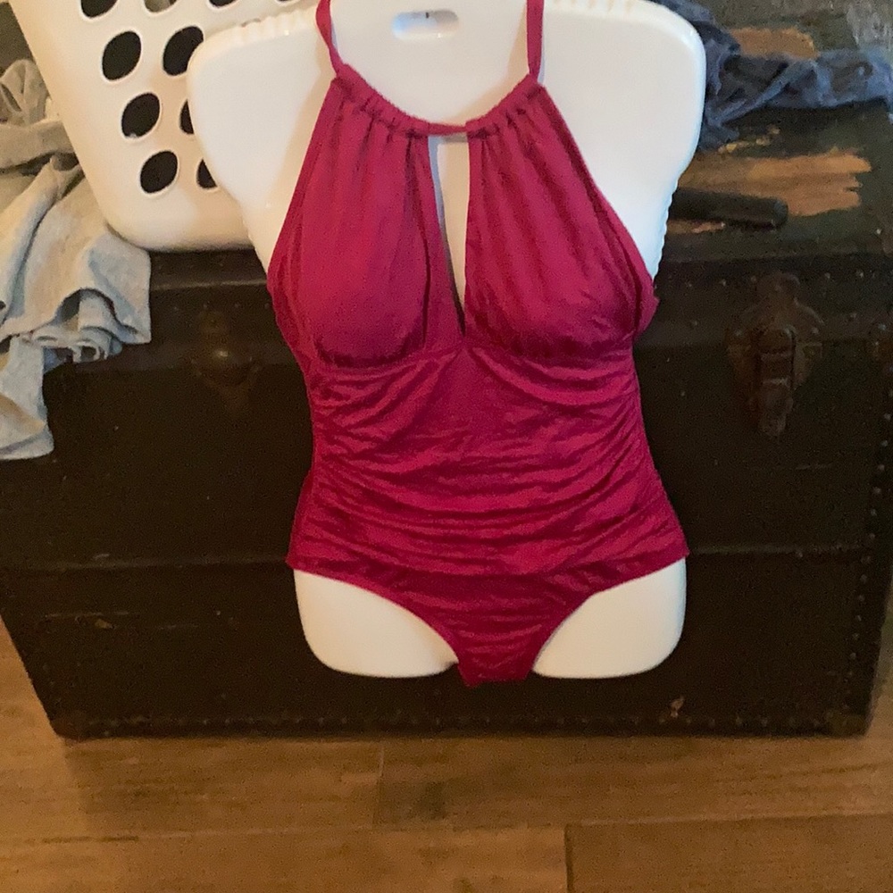 Swim suit